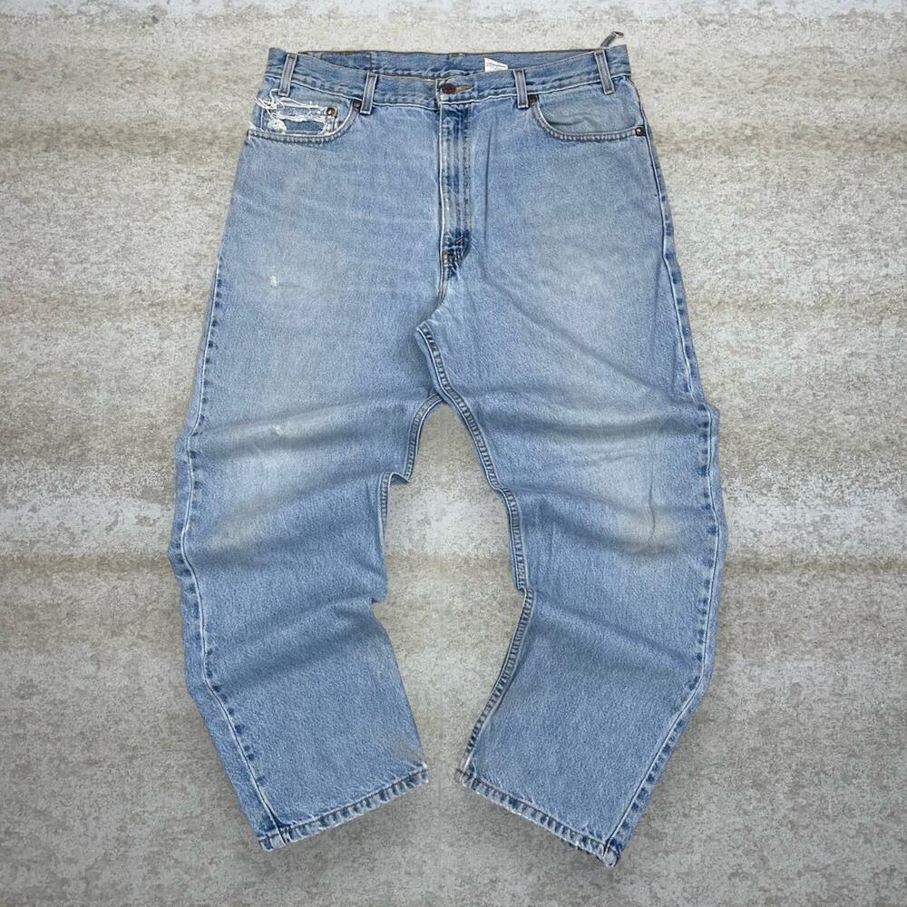 Vintage 90s Levis Jeans 540 38x30 Relaxed Fit Light Wash Denim Paper Tag - Picture 2 of 8